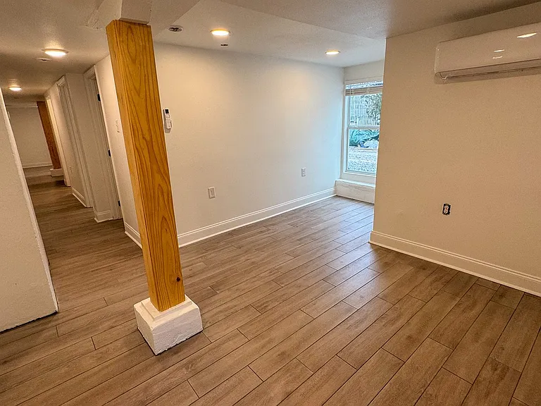 Freshly Renovated 2bd/1ba with New Appliances Near Campus — Photo 4