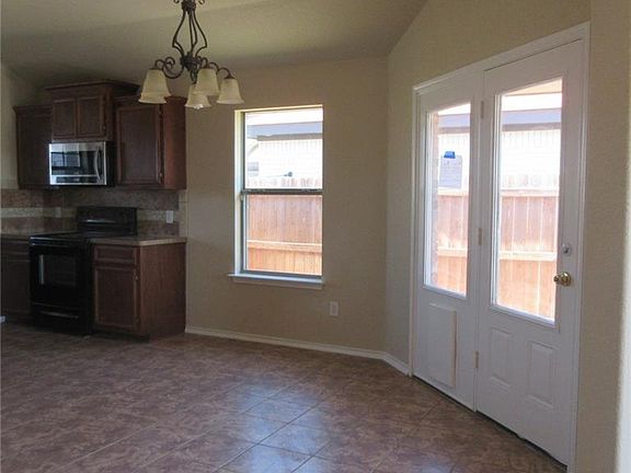4th image of 6912 Alvin Dr