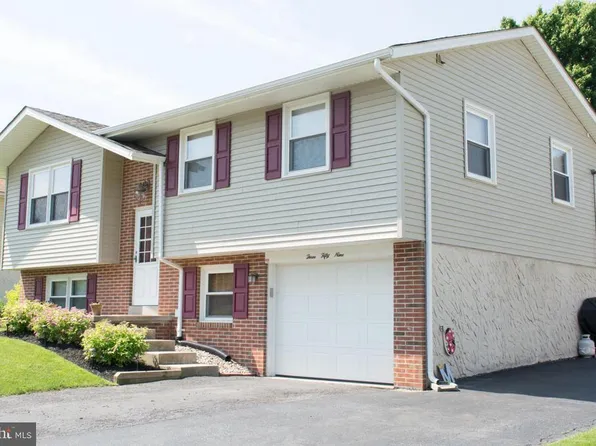 359 Jeff Ave, Ephrata, PA 17522