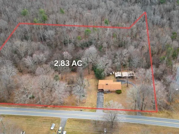 4140 Westfield Rd, Mount Airy, NC 27030