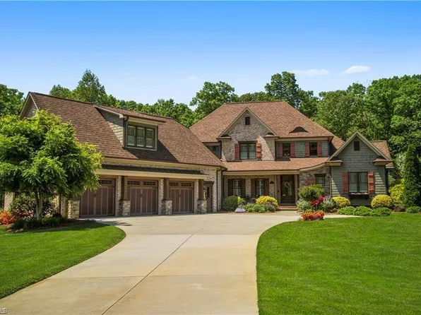 4463 Timberfield Cir, Pfafftown, NC 27040