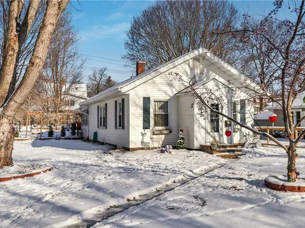 1502 Hogeboom Ave, Eau Claire, WI 54701