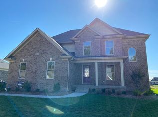 8412 Grandel Forest Way, Louisville, KY 40258