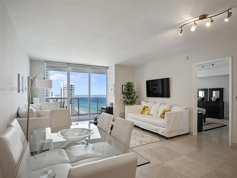 1830 S Ocean Dr #2110 — Photo 2