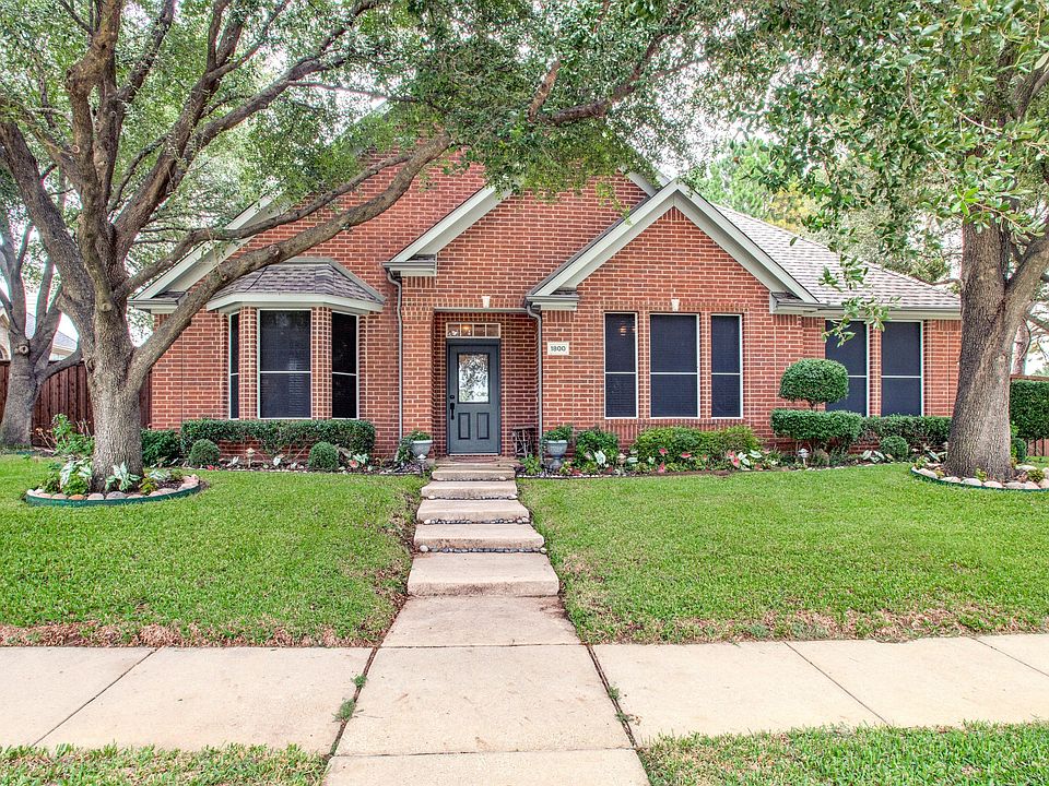 1800-shadywood-ln-flower-mound-tx-High-Res-1FXED.jpg