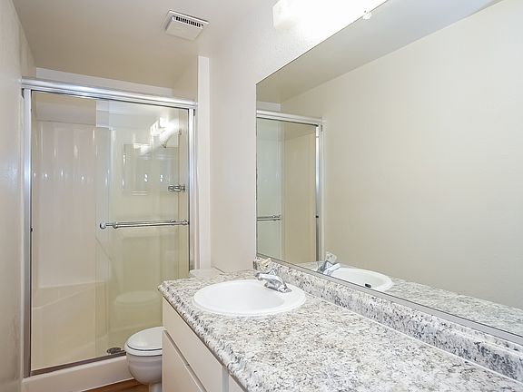 3rd image of 4928 Danbrook Ct