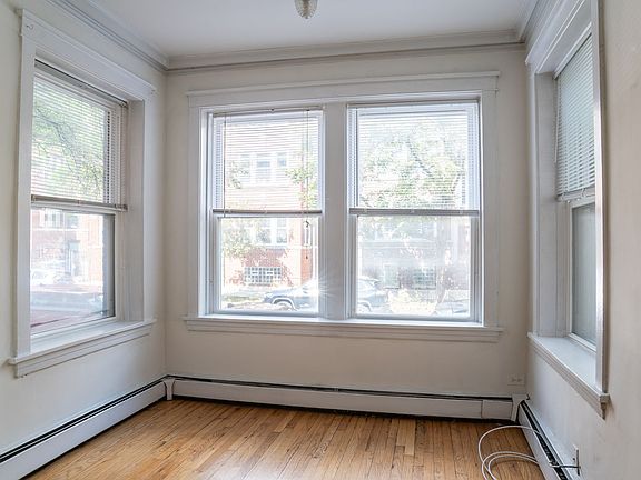 4th image of 4920-4924 N Glenwood Ave #1407-1413