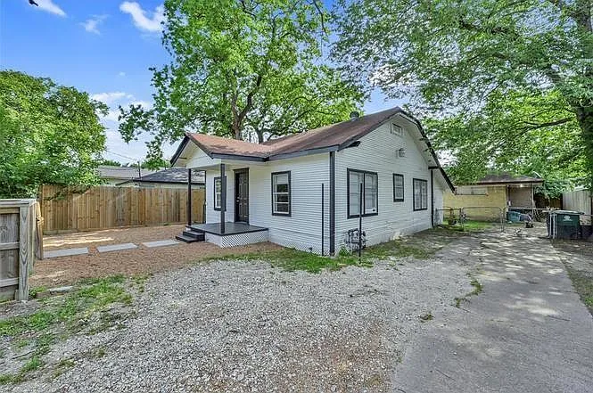 4208 Delhi St — Photo 5