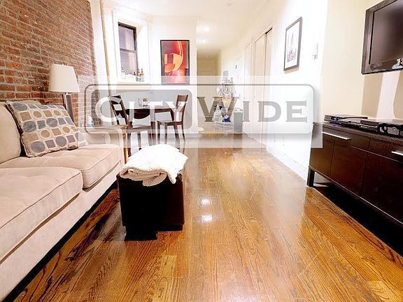 4th image of 216 E 95th St APT 2W