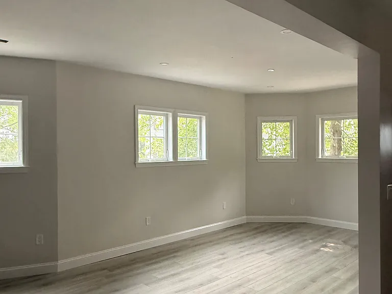 131 Boston St #1 — Photo 4