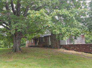 4026 Henson Rd, Knoxville, TN 37921