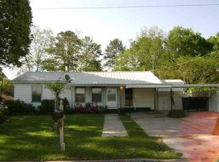 927 W Holland St, Carthage, TX 75633