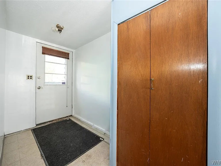 368 Grover Cleveland Hwy — Photo 17