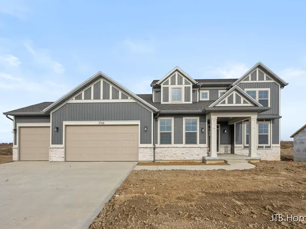 3768 Waterton Dr, Grandville, MI 49418