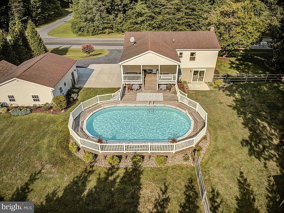 3rd image of 26609 Yowaiski Mill Rd