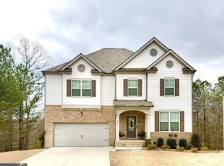 7566 Jennadee Dr, Fairburn, GA 30213