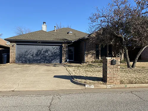 541 NW 170th St Photo 1