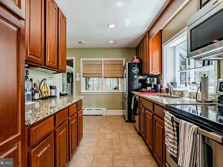 1538 Carmac Rd — Photo 17