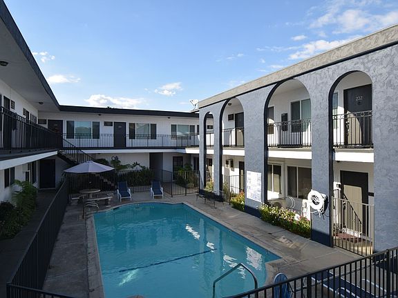 2nd image of 12255 Burbank Blvd APT 106