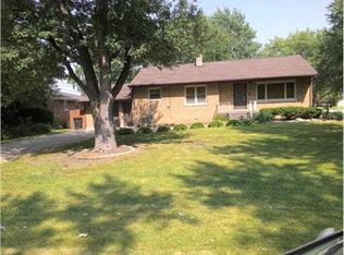 17445 Henry St, Lansing, IL 60438