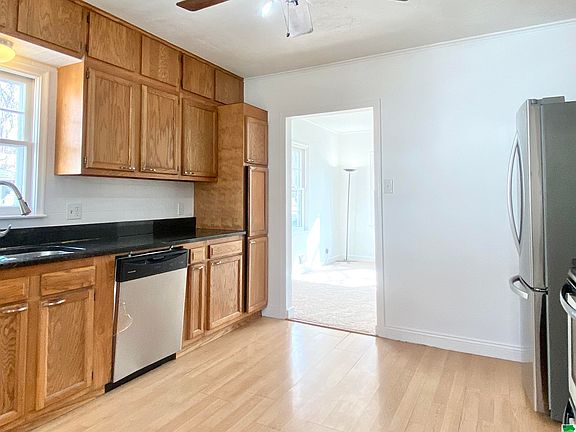 2nd image of 3219 Glenn Ave