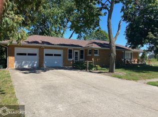121 South St, Mediapolis, IA 52637
