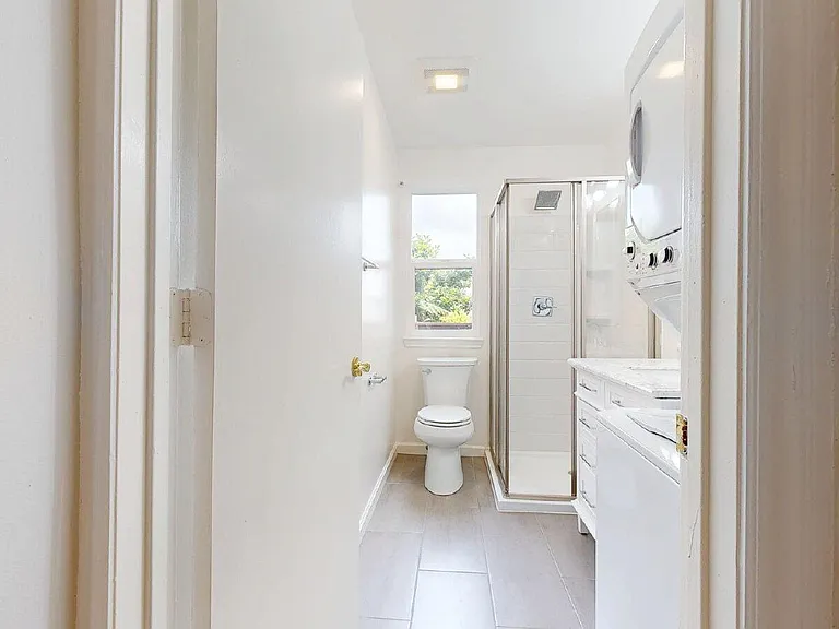 1412 Lyon St #A — Photo 11