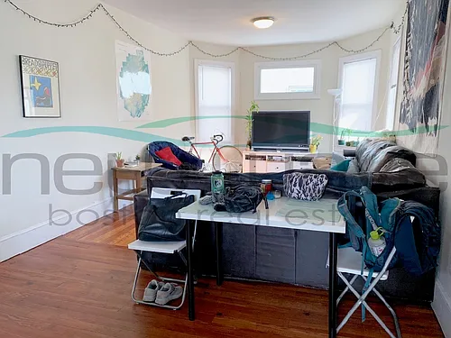 12 Wensley St #3 Photo 1