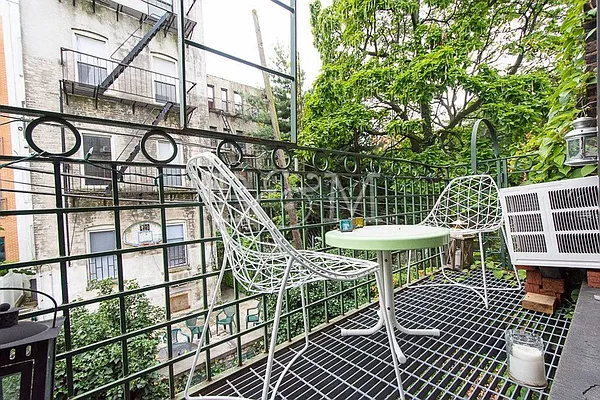 Rented by Brick&Mortar | media 35