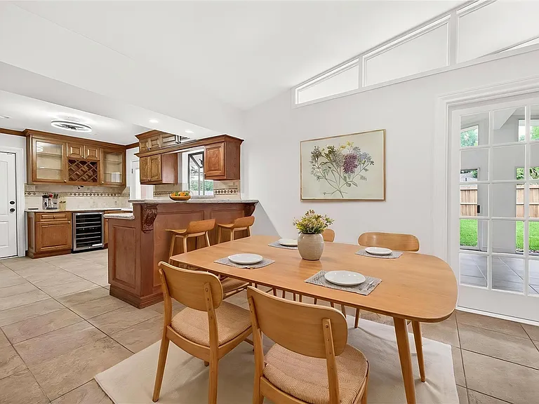 5422 Hummingbird St — Photo 11