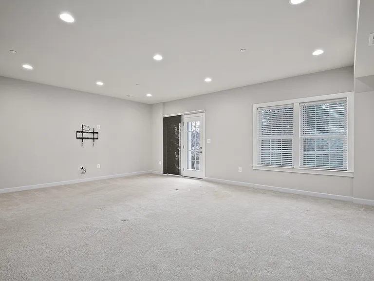 6012 Charles Xing — Photo 27