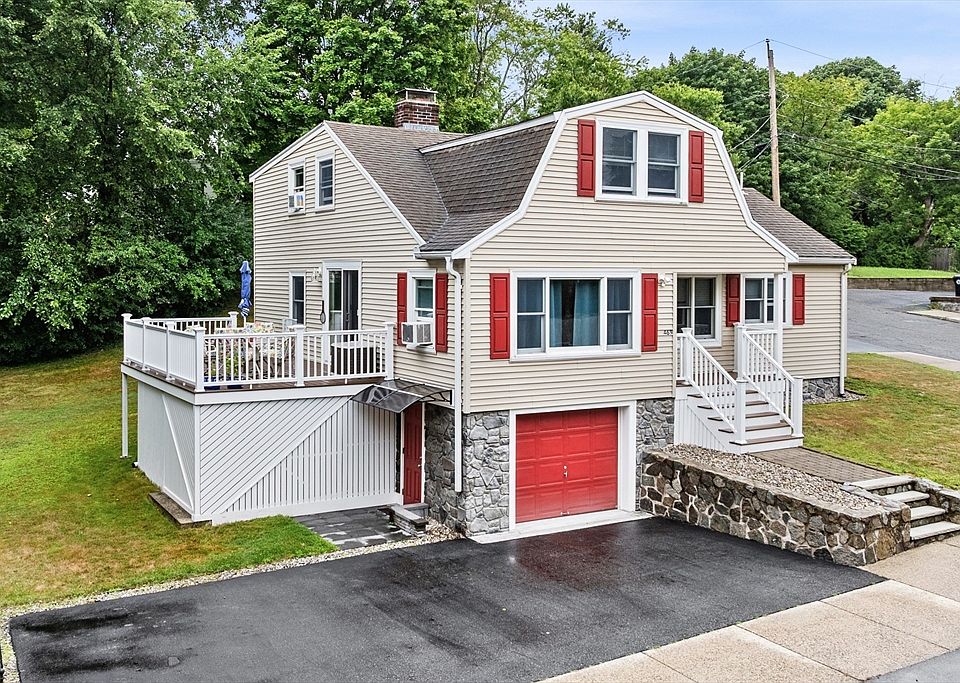 1st image of 463 Elliott St