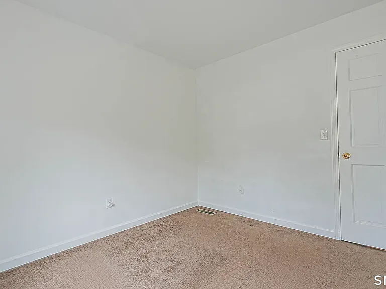 45 Daytona St — Photo 10