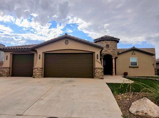 3556 Calle Verde Dr, Alamogordo, NM 88310