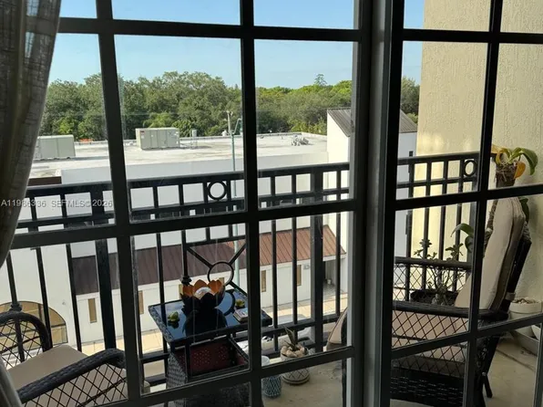 5271 SW 8th St, Miami, FL