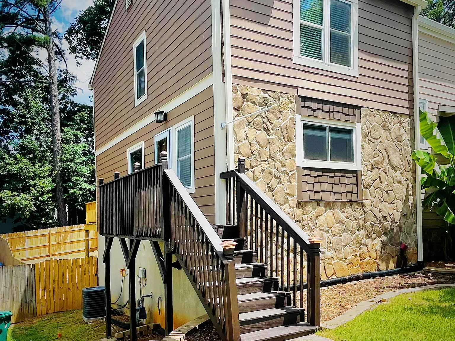 2 bed, 1.5 bath, 1080 sqft, $1,800 — Photo 2