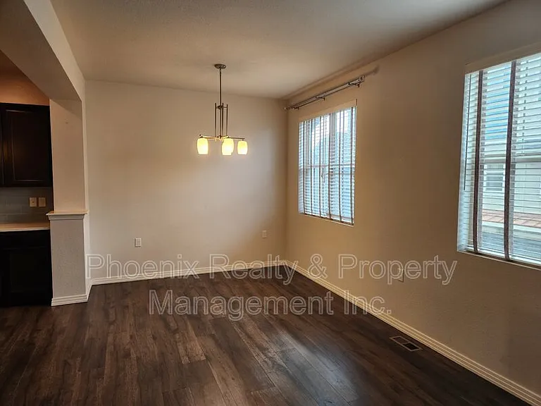 589 Gallegos Cir — Photo 9
