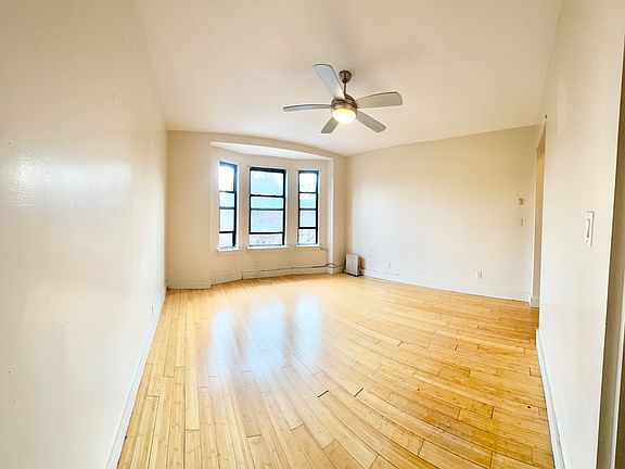 2nd image of 2105 Foster Ave APT 3