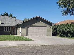411 Eagle Ave, Miles City, MT 59301