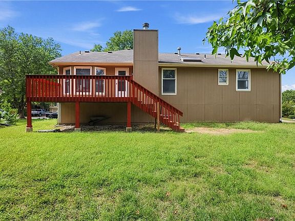 3rd image of 2129 Sunset Cir
