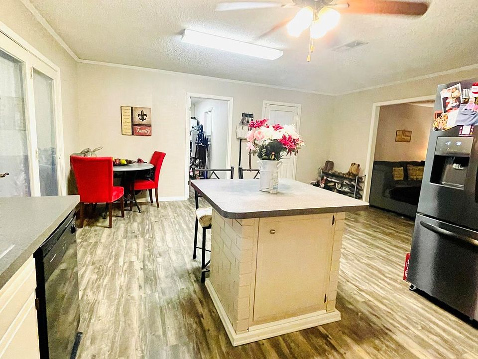 1st image of 1004 Eddins Ave