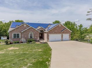 3603 Gwenmill Dr, Saint Louis, MO 63129