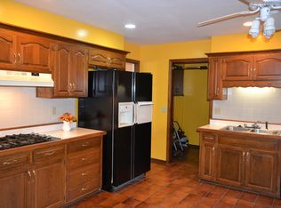 9731 Roe Ave, Overland Park, KS 66207