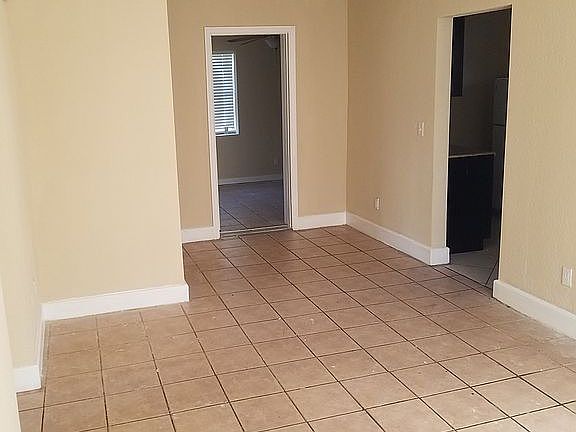 4th image of 3357 Waller St