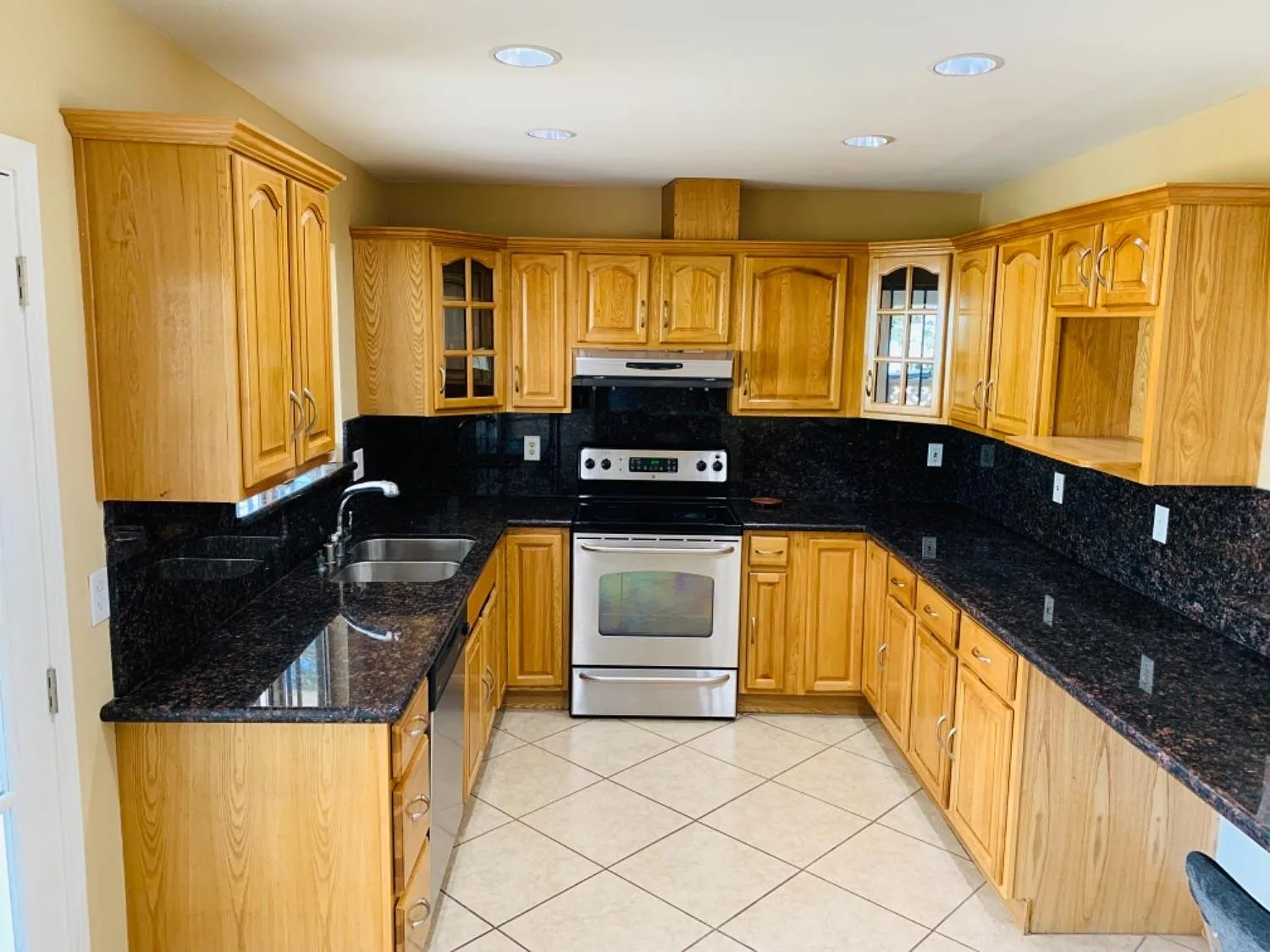 6365 Fall River Way photo 1