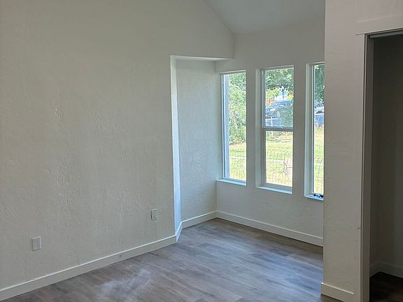 3rd image of 520 W Garland Ave #1
