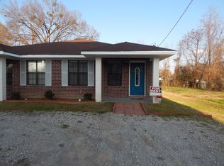583 W Stiers Ln #B, Natchez, MS 39120