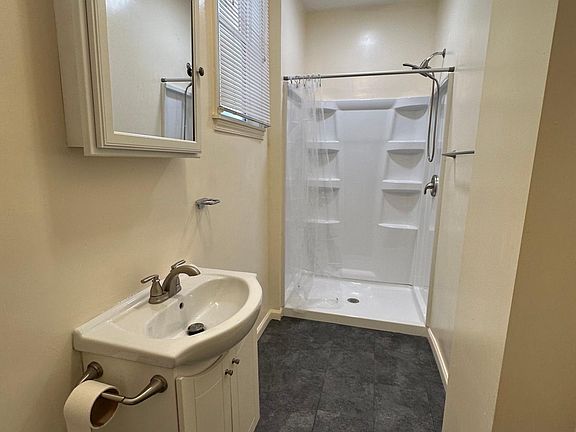 3rd image of 1728 Holman Ave #1