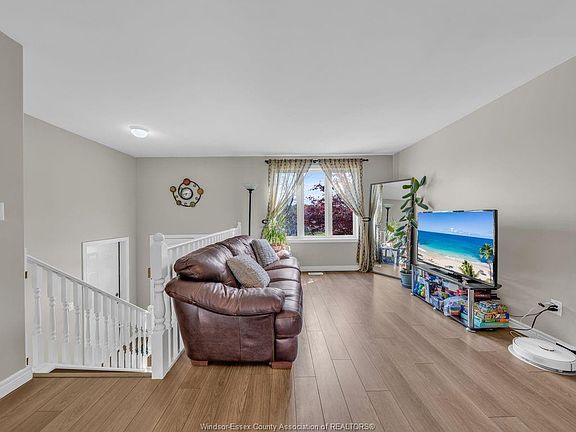 4th image of 2115 Everts Ave