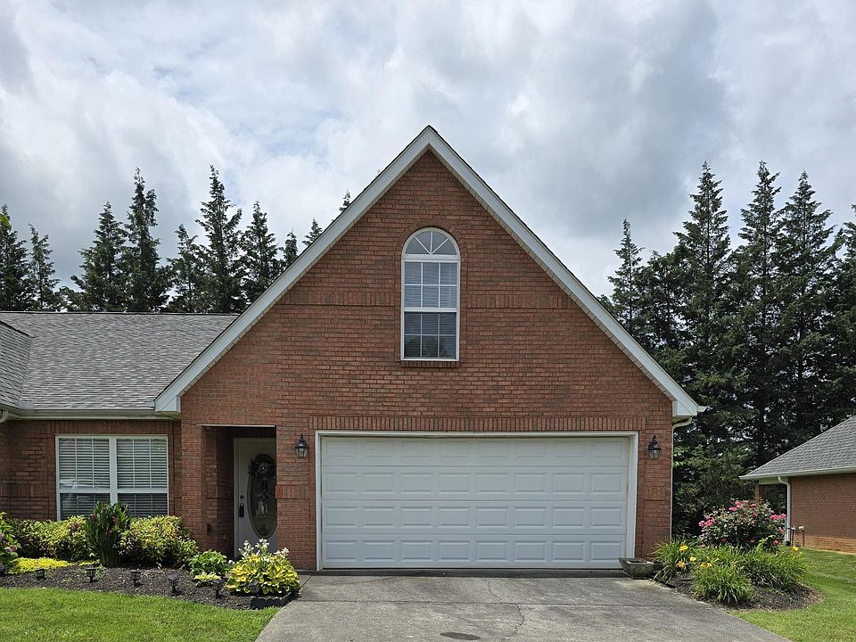 1st image of 2921 Dominion Dr